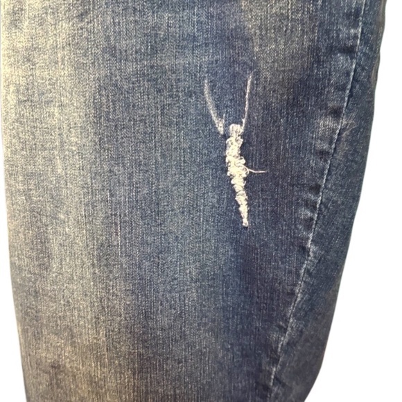 Kut from the Kloth Blue Capris (New Without Tags!!) - Picture 5 of 12